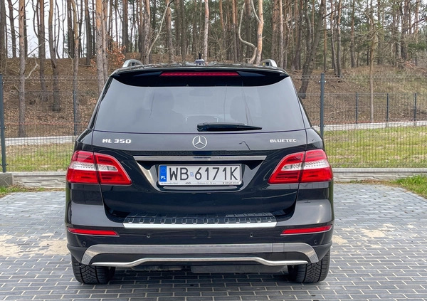 Mercedes-Benz ML cena 115000 przebieg: 213000, rok produkcji 2014 z Warszawa małe 46